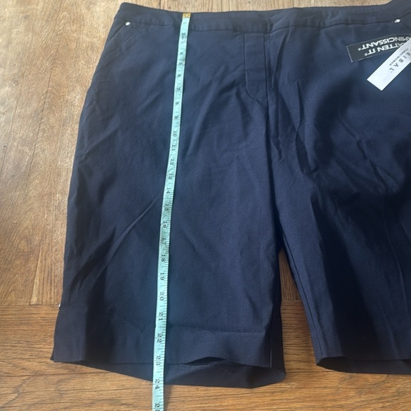 Tribal Women’s Black Pull On Stretch Bermuda Shorts - 20W - Picture 3 of 6